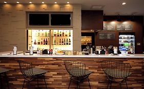 Courtyard By Marriott Southington